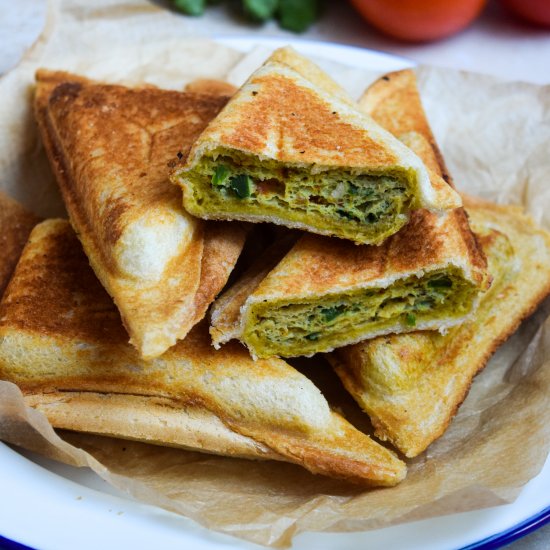 Bombay Omelette Toasties