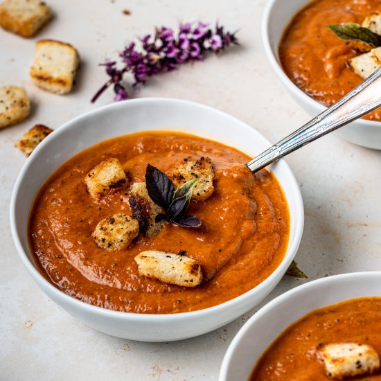 Roasted Tomato and Strawberry Soup