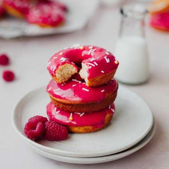 Vanilla & Raspberry Doughnuts