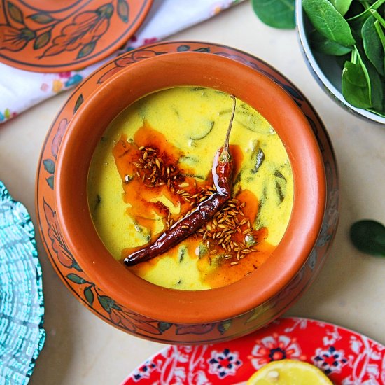 Spinach Kadhi – Yogurt based curry