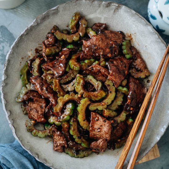 Beef with Bitter Melon (苦瓜炒牛肉)