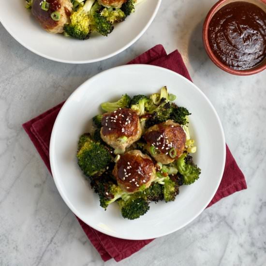 Chicken Meatballs & Broccoli