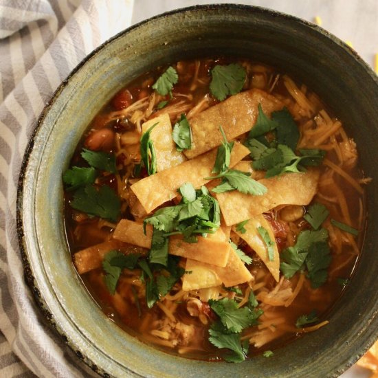 Slow Cooker Chicken Tortilla Soup