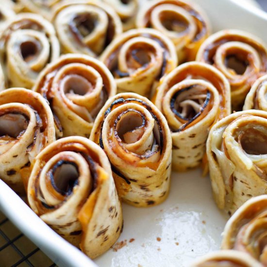 Spiral “Hawaiian Roll” Sliders