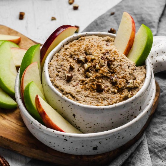 Creamy Maple & Toasted Pecan Dip