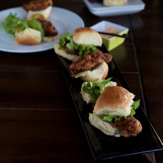 Hot chicken sliders