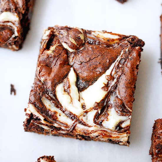 Cheesecake swirled brownies