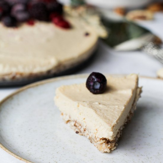 Raw Lemon Cheesecake Pie