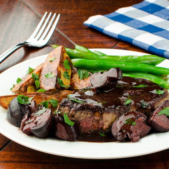 Steak with Mushroom and Wine Sauce