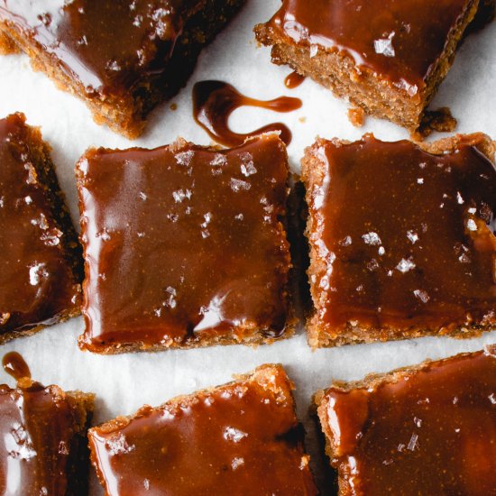 Salted Caramel Blondies