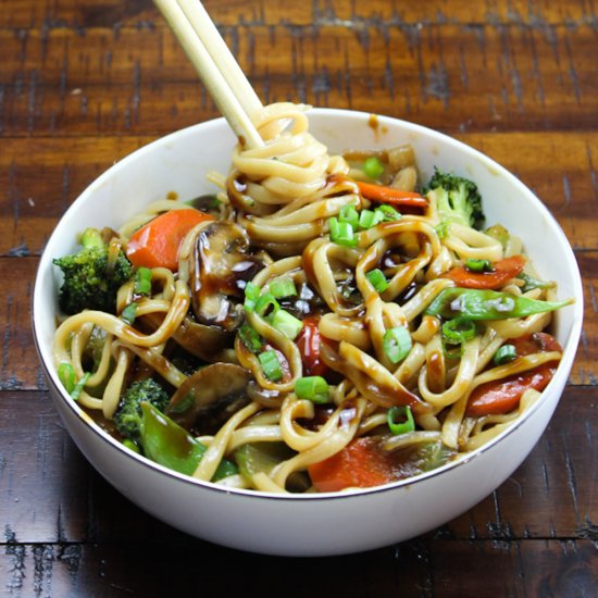 Vegetable Lo Mein Noodles