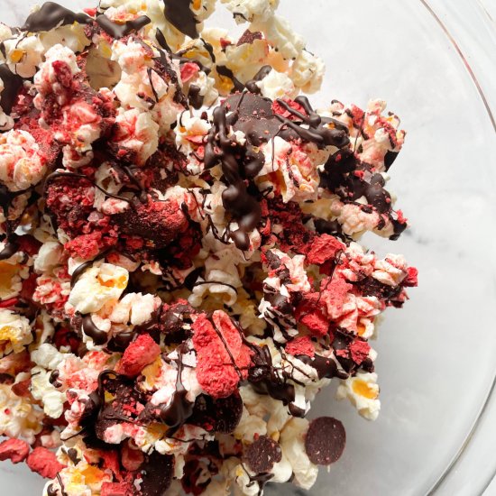 Chocolate Strawberry Popcorn