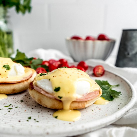 Eggs Benedict w/ Citrus Hollandaise