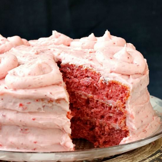 Easy Strawberry Cake