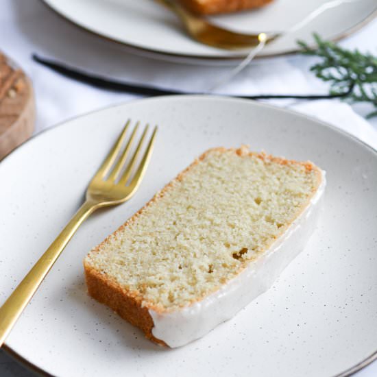 Iced Vanilla Bean Pound Cake