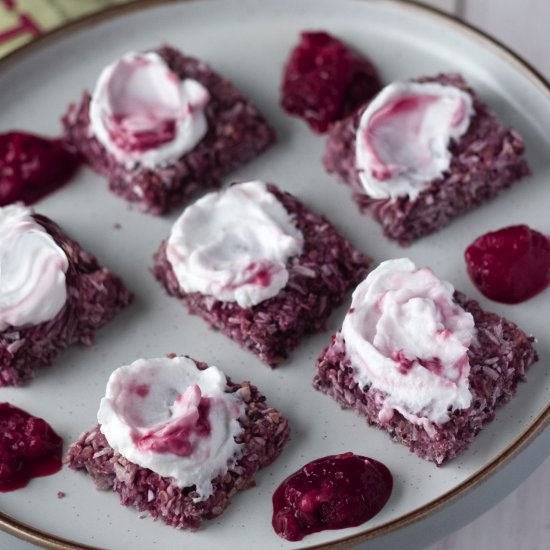 Raspberry and quinoa snack bars