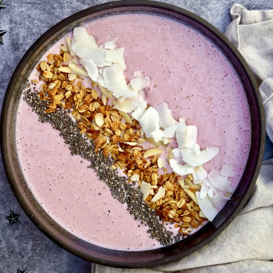 Raspberry Smoothie Bowl