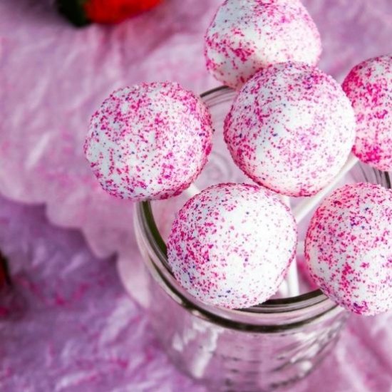 Strawberry Cake Pops