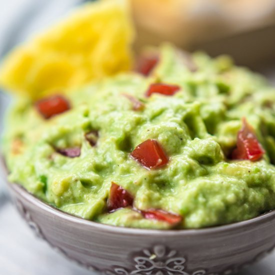 Easy Keto Guacamole Dip with Sour C