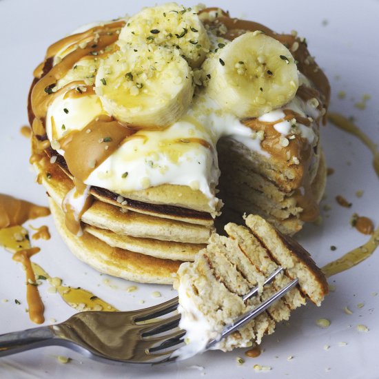 Banana oat protein pancakes