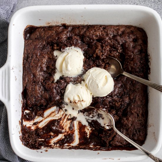 Hot fudge chocolate pudding cake