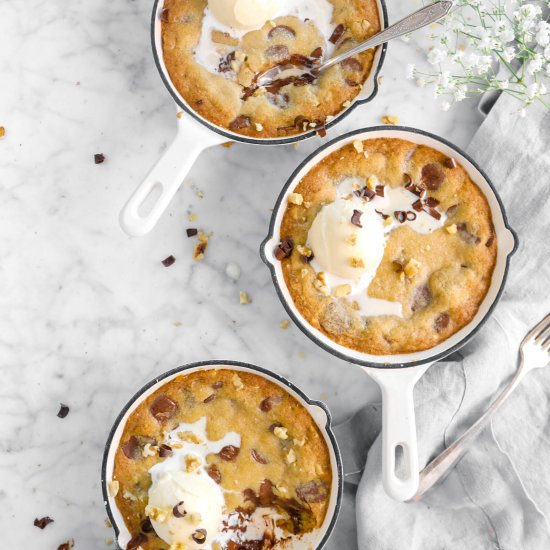 Mini Skillet Chocolate Chip Cookies