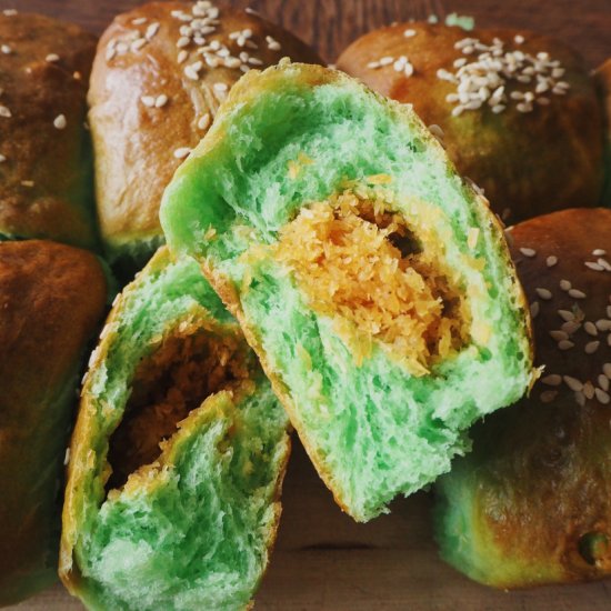 Pandan buns with coconut filling