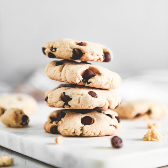 Almond Flour Chocolate Chip Cookies