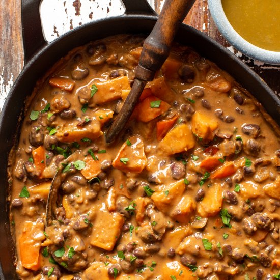 black bean & sweet potato stew