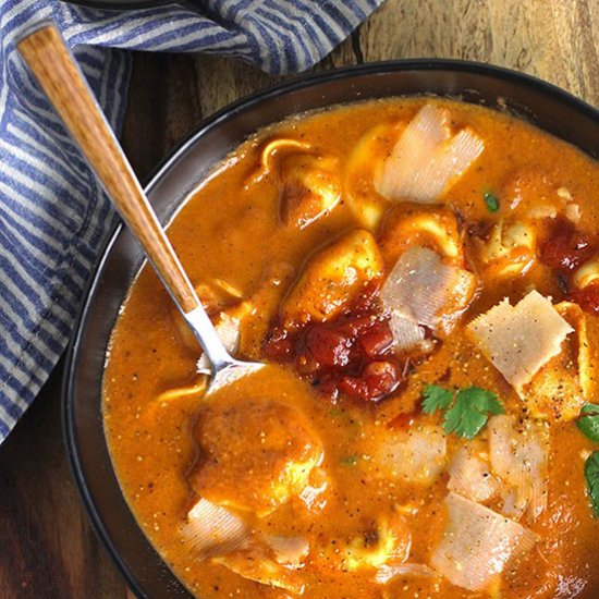 Fire-Roasted Tomato Tortellini Soup