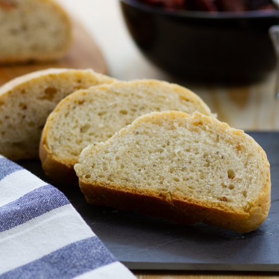 Bread with chia and sun-dried tomat