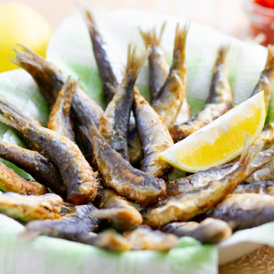 Deep-fried sardines