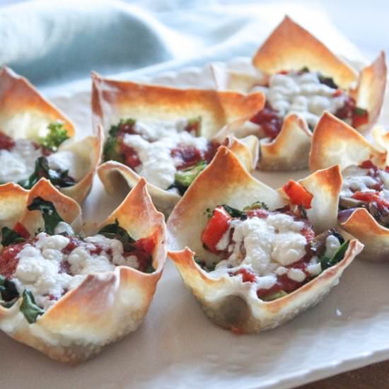 Veggie Pizza Wonton Cups