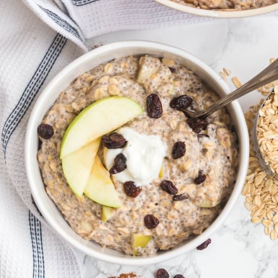 Apple Cinnamon Chia Oatmeal Recipe