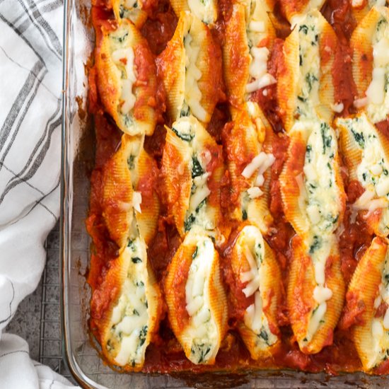 Spinach and Ricotta Stuffed Shells