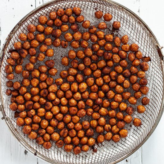 Smoky Air Fryer Chickpeas