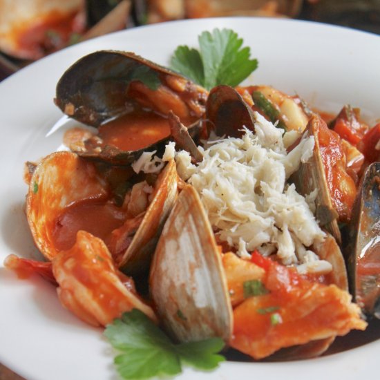 cioppino (seafood stew)