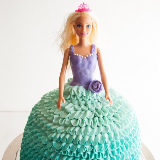 How To Make  A Doll Cake