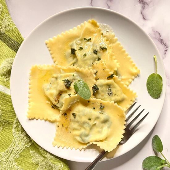 Homemade Spinach Ricotta Ravioli