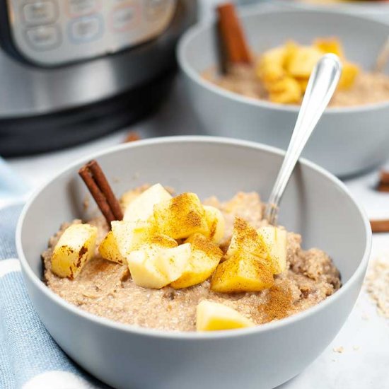 Instant Pot Apple Cinnamon Oatmeal