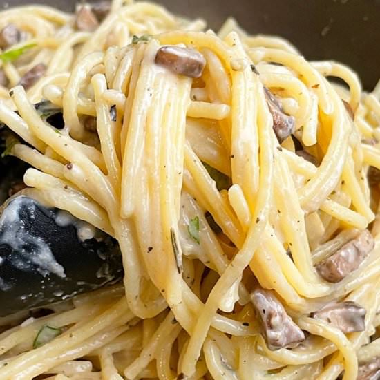 Creamy Mushroom Pasta