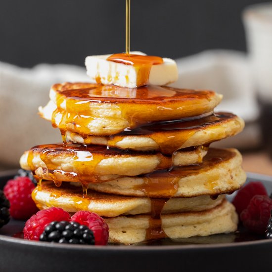 GREEK YOGURT PANCAKES