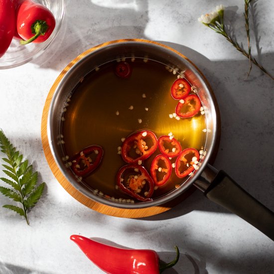 How to Make Hot Honey Syrup