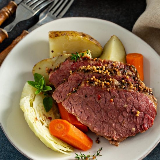 Slow Cooker Corned Beef And Cabbage