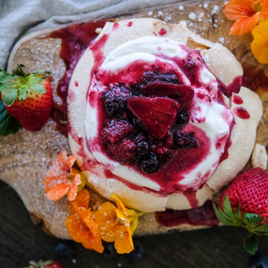 Pavlova with Sparkling Wine Berries