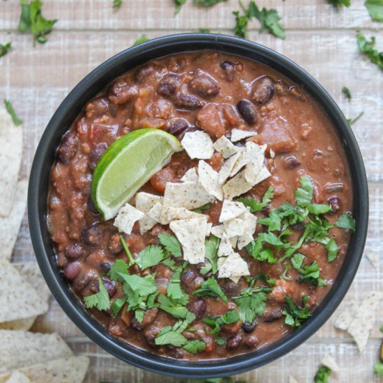 Pineapple and Black Bean Chili