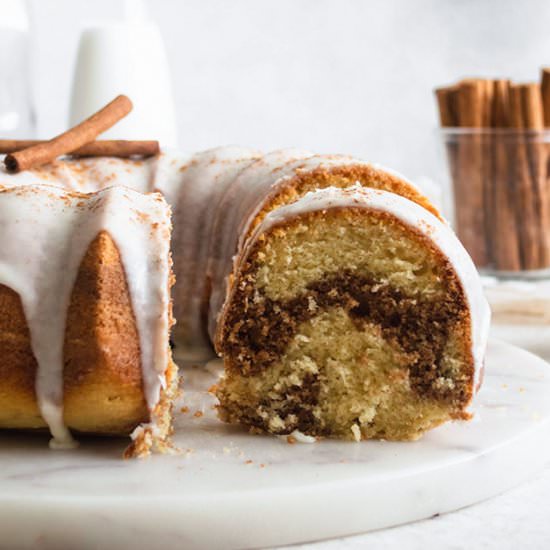 Cinnamon Roll Bundt Cake