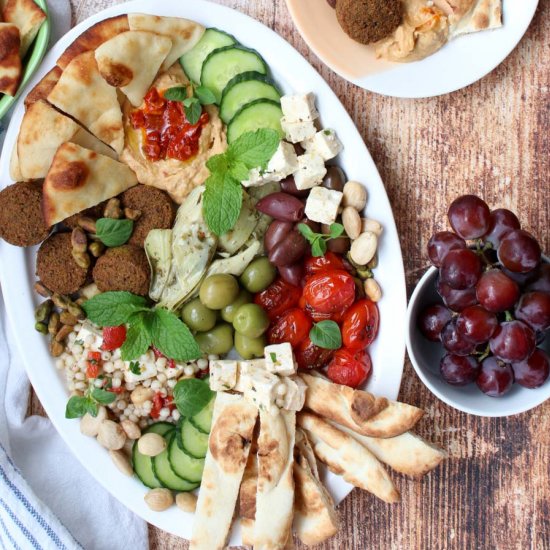 Mediterranean Mezze Platter