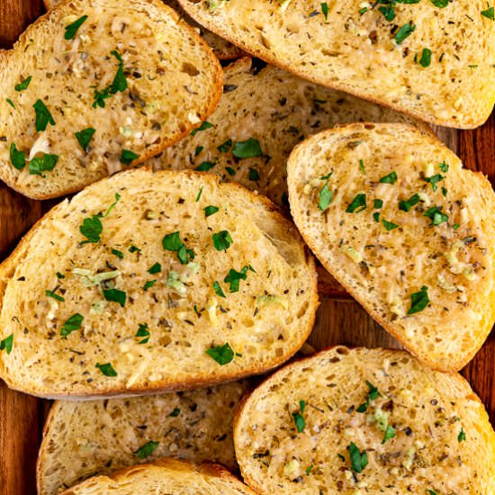 Vegan Garlic Bread