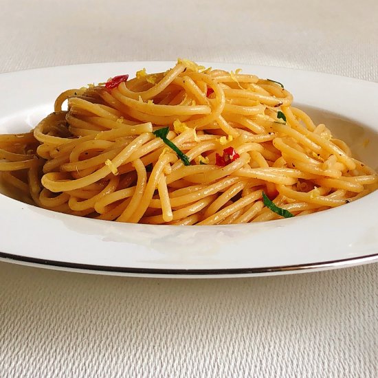 Low-calorie Spaghetti with anchovy